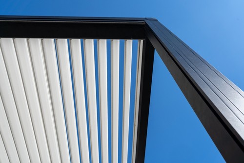 Aluminum vs Fabric Awnings Which Is Right for You 